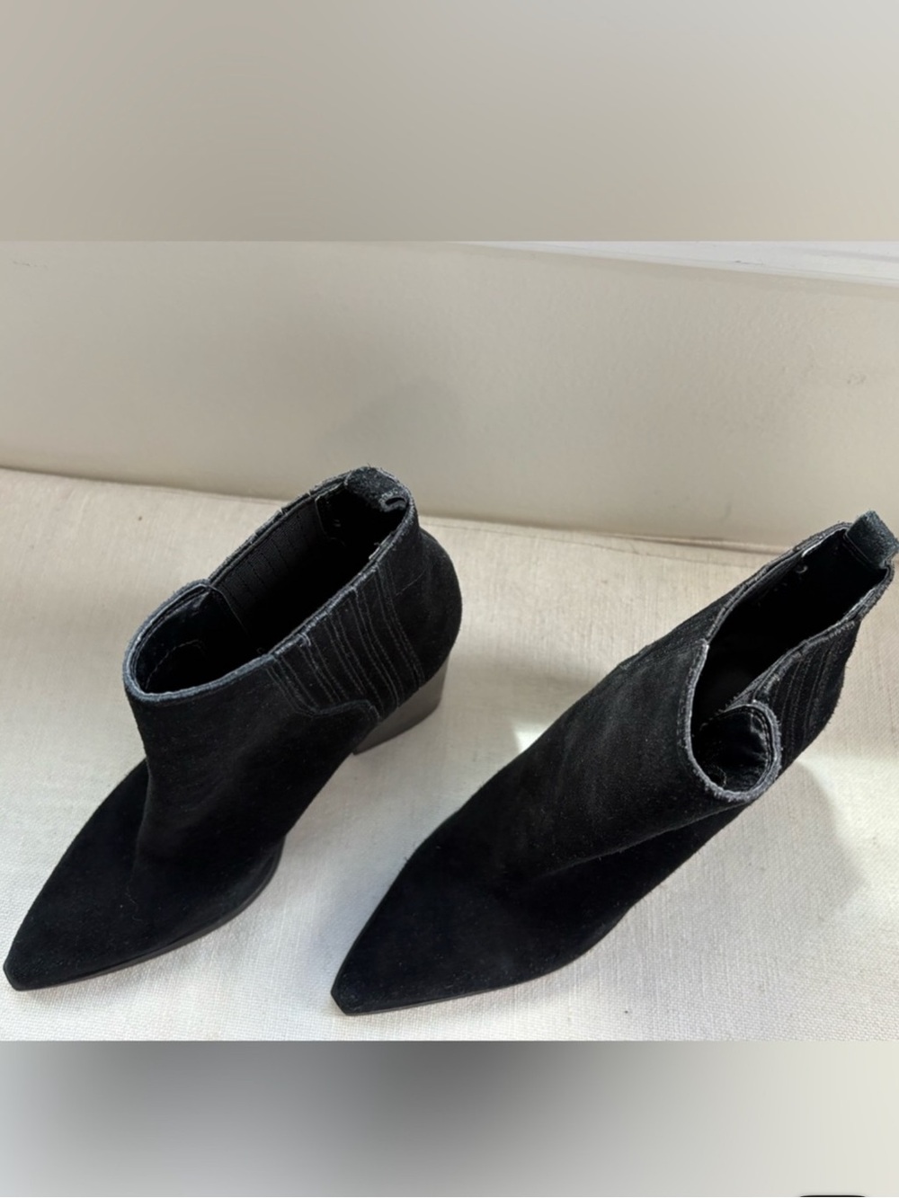 Marc Fisher Black Suede Ankle Boots Booties - Picture 5 of 9